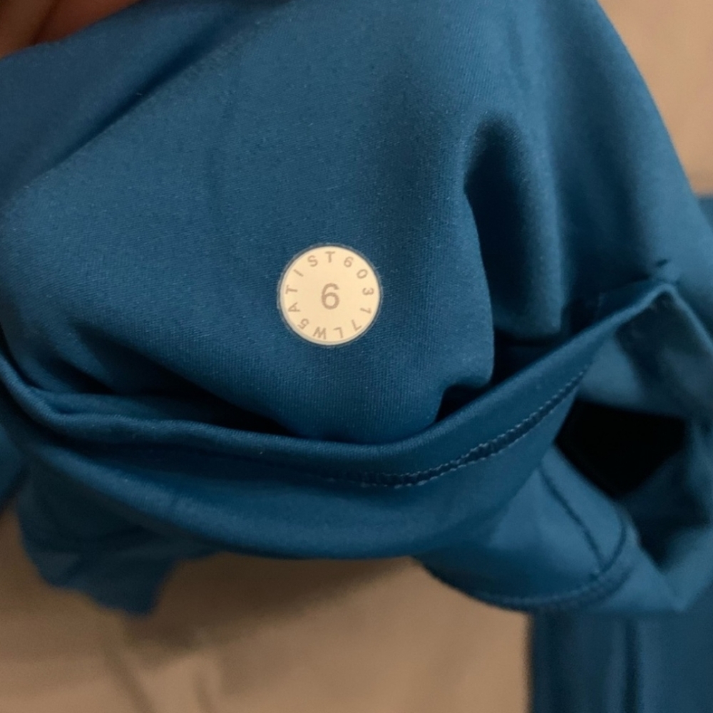 Rare Lululemon Fast and Free - Picture 5 of 7